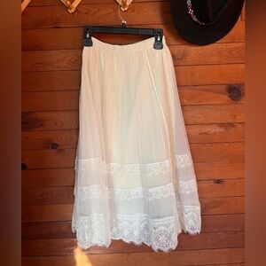 Elegant Mesh Cream Lace Skirt